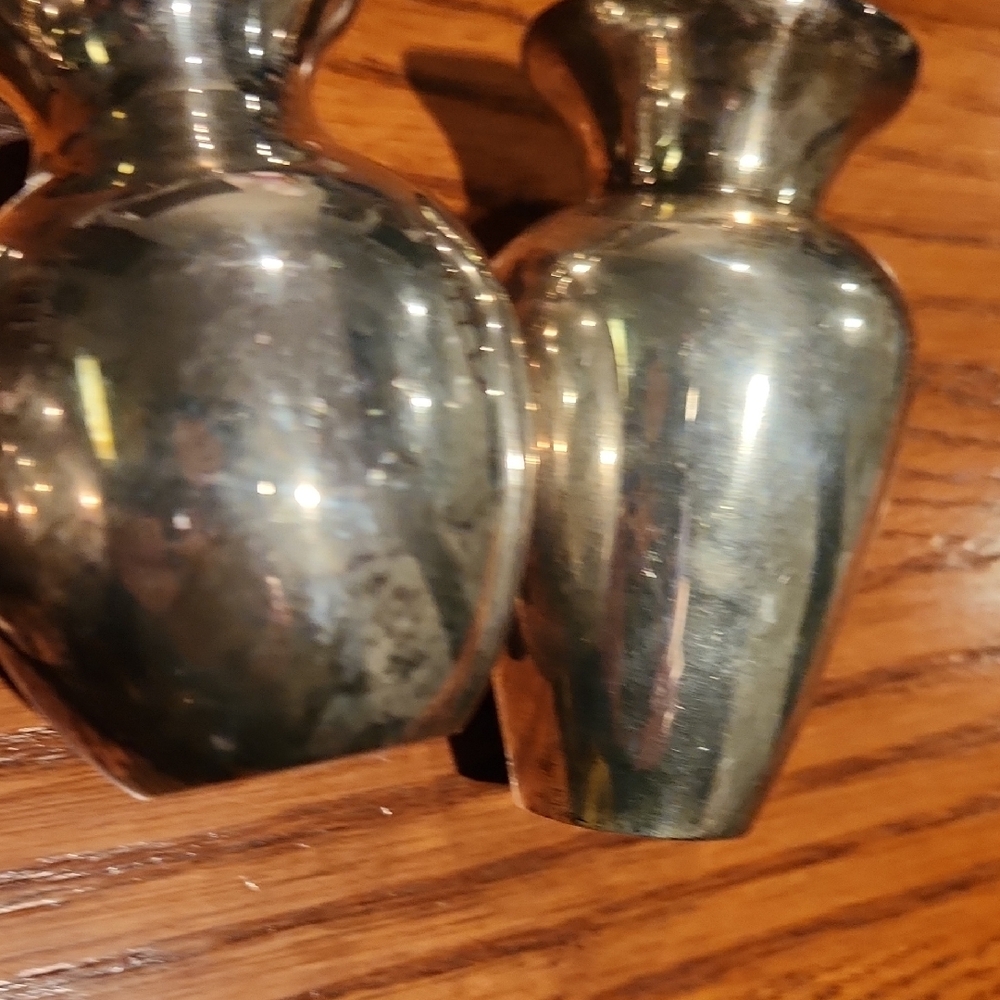 Two's Company Vintage Silver Vase Trio - Picture 7 of 8